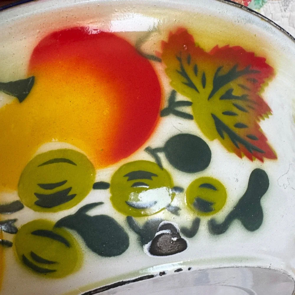 Vintage Enamelware Fruit Bowl Set 5pc Hand Painted Apple Grapes Basin & 4 Bowls